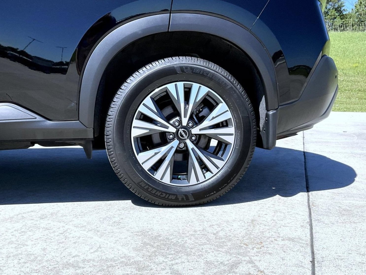 Used 2023 Nissan Rogue SV AWD/4WD image 23