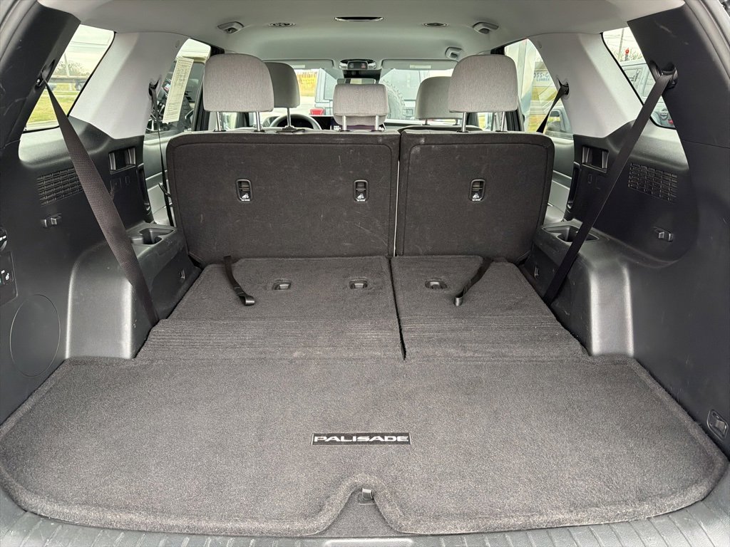Used 2023 Hyundai Palisade SE image 9