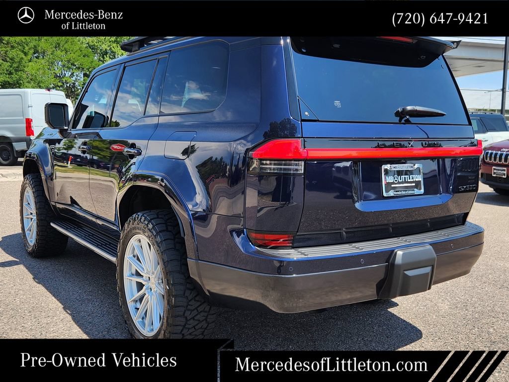 Used 2024 Lexus GX 550 w/ Accessory Package (31) AWD/4WD image 5