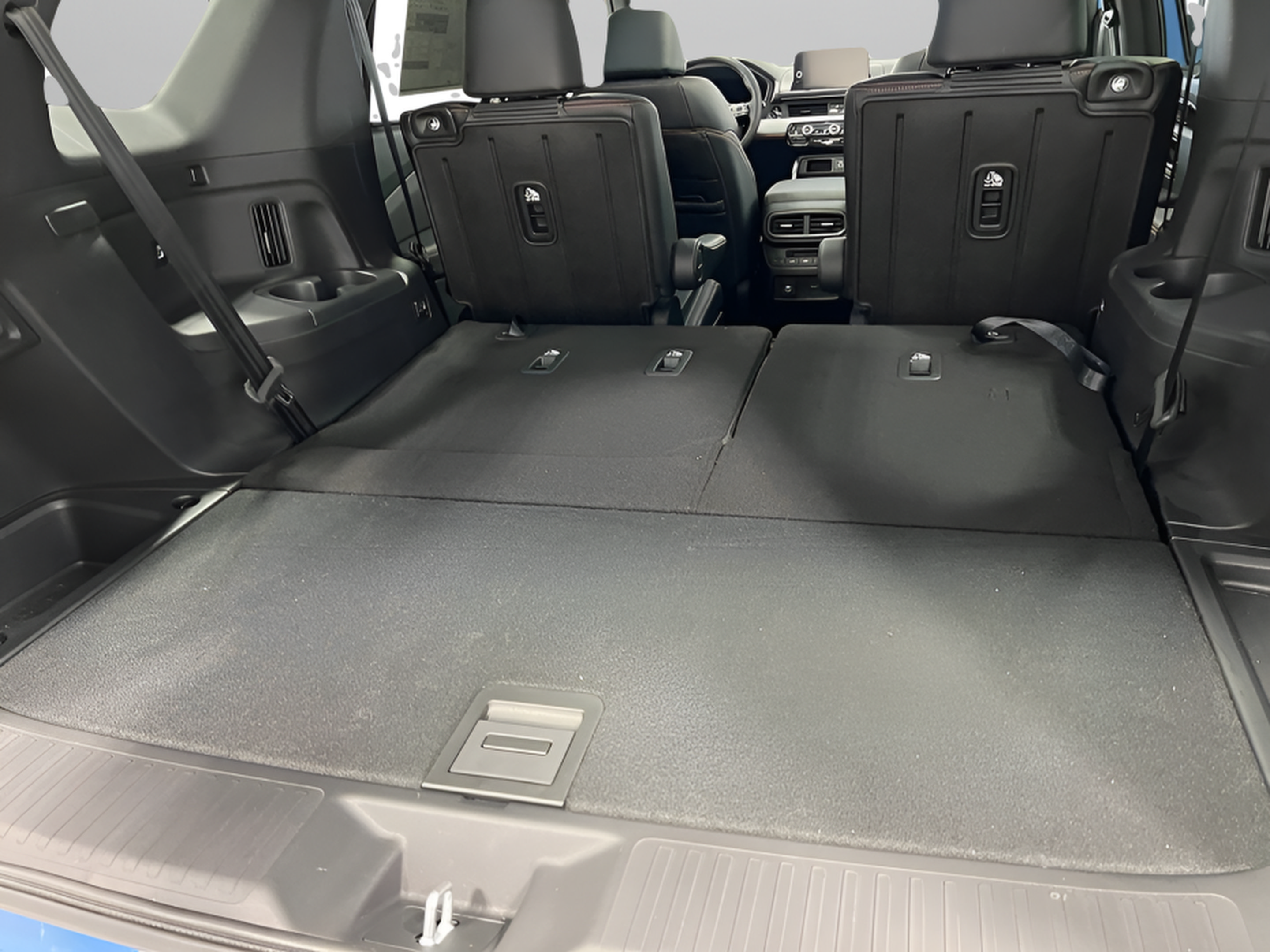 Used 2025 Honda Pilot TrailSport image 32