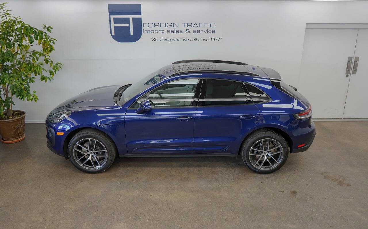 Used 2024 Porsche Macan image 26
