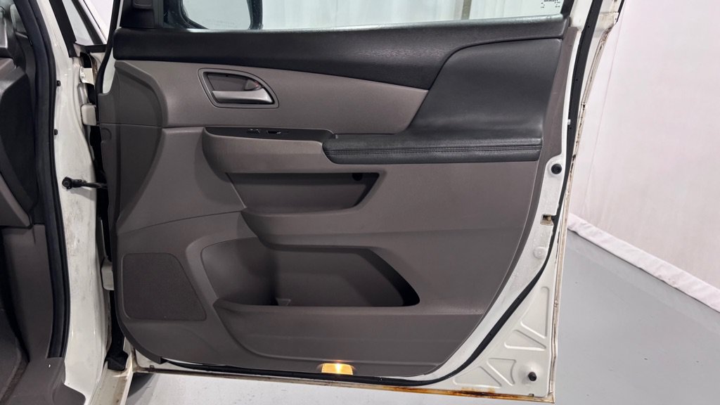 Used 2013 Honda Odyssey Touring image 20