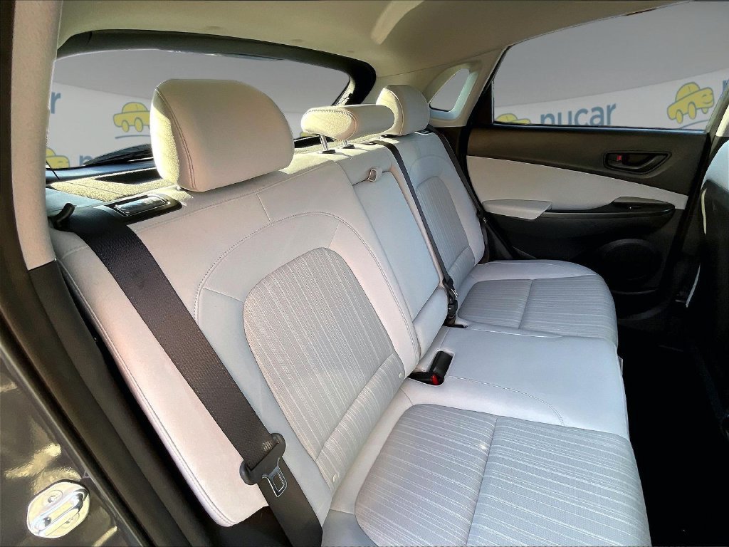 Used 2023 Hyundai Kona SEL AWD/4WD image 15