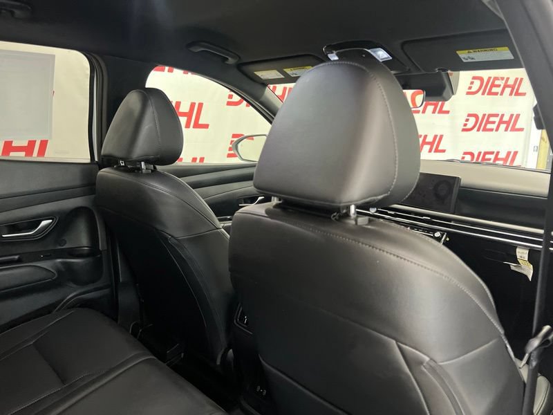 Used 2025 Hyundai Santa Cruz SEL AWD/4WD image 11