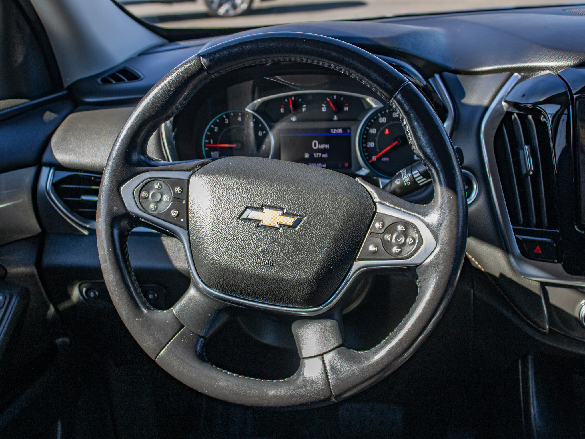 Used 2021 Chevrolet Traverse LT w/ LPO, Blackout Package AWD/4WD image 29