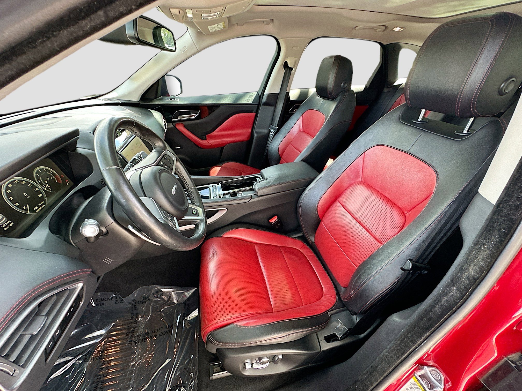 Used 2018 Jaguar F-PACE R-Sport image 20