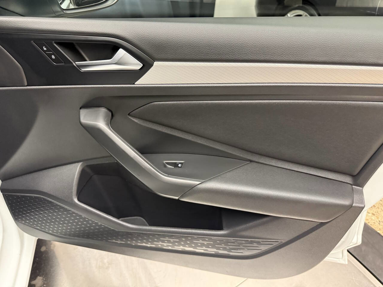 Used 2019 Volkswagen Jetta S w/ Driver Assistance Package image 21