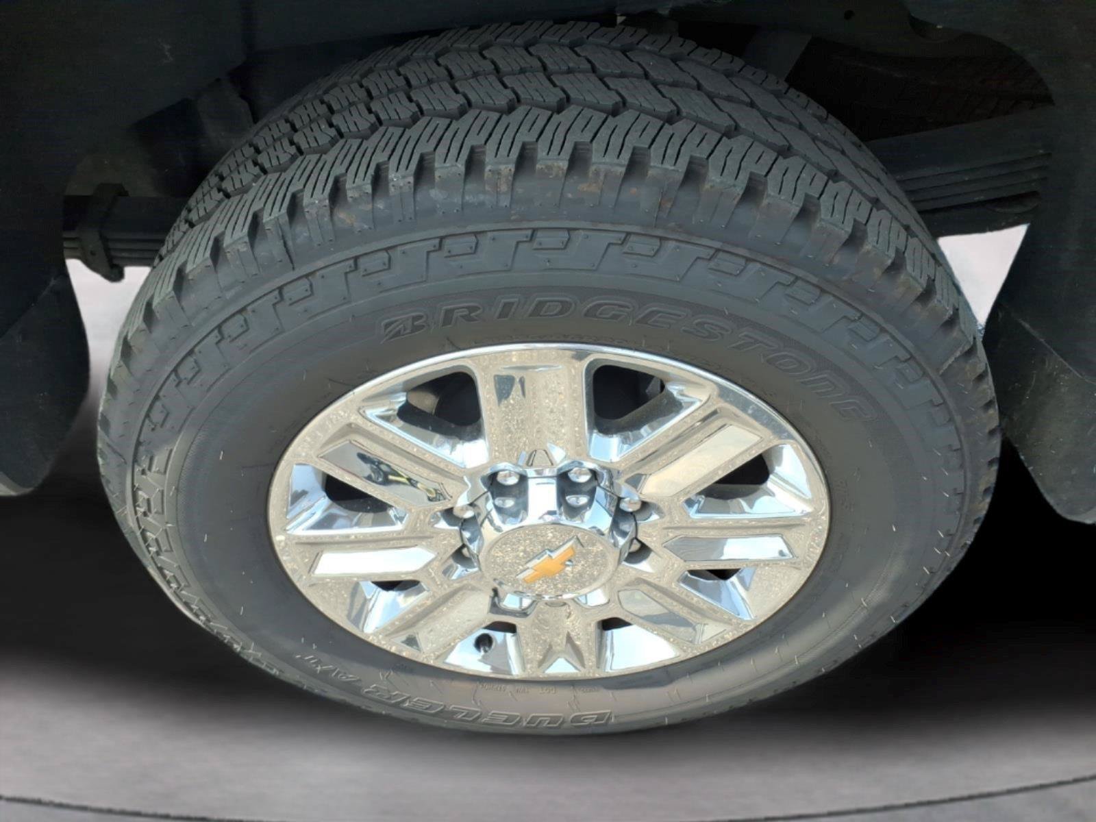 Used 2024 Chevrolet Silverado 2500 High Country w/ High Country Premium Package AWD/4WD image 12