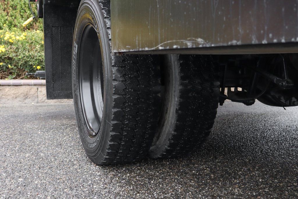 Used 2011 Ford F550 4x4 Crew Cab Super Duty w/ Payload Upgrade Pkg image 40