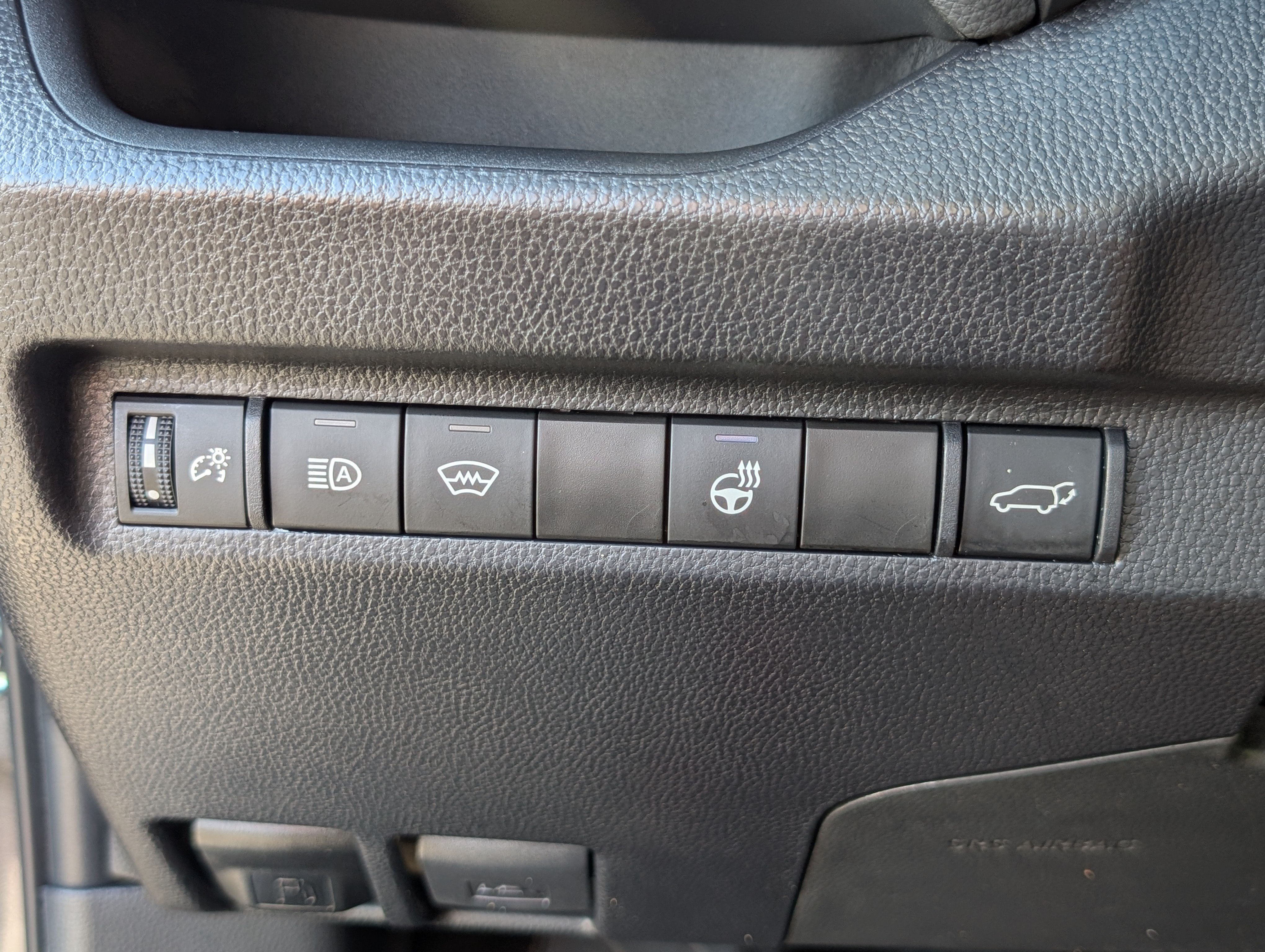 Used 2024 Toyota RAV4 XLE Premium w/ Weather Package AWD/4WD image 23