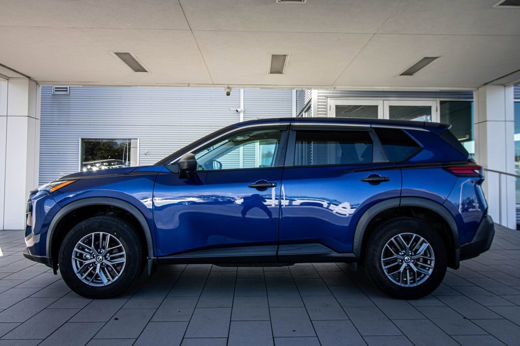 Used 2021 Nissan Rogue S image 11