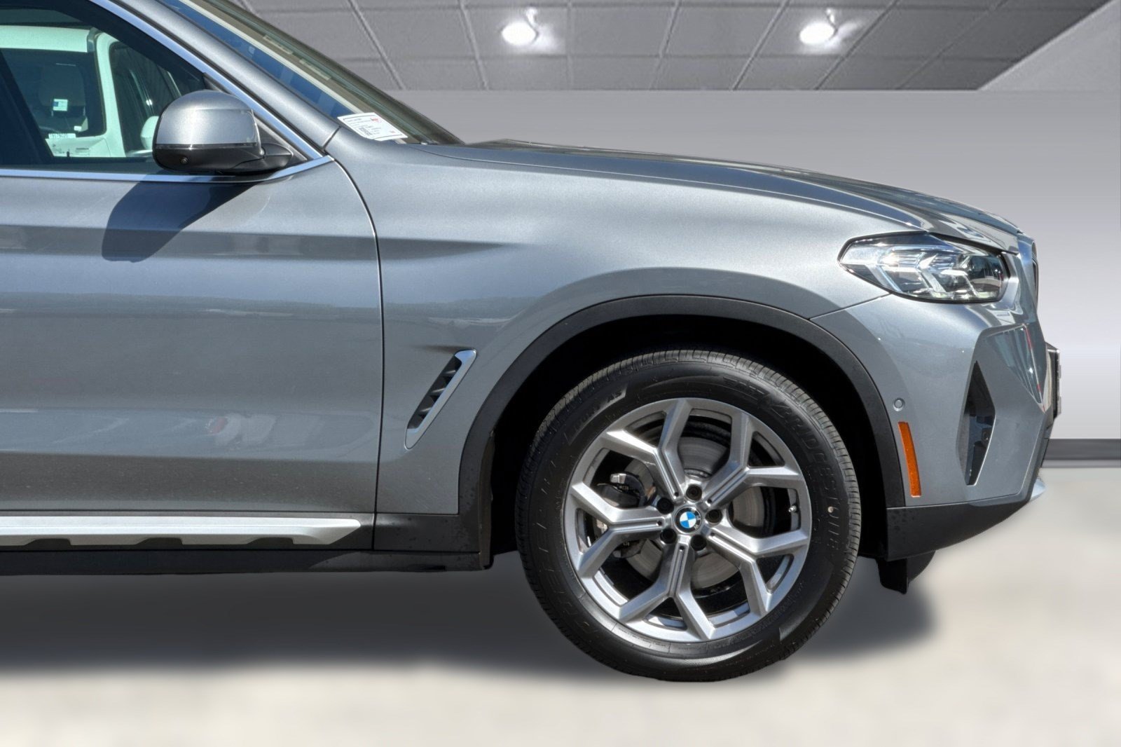 Used 2023 BMW X3 xDrive30i w/ Premium Package AWD/4WD image 35