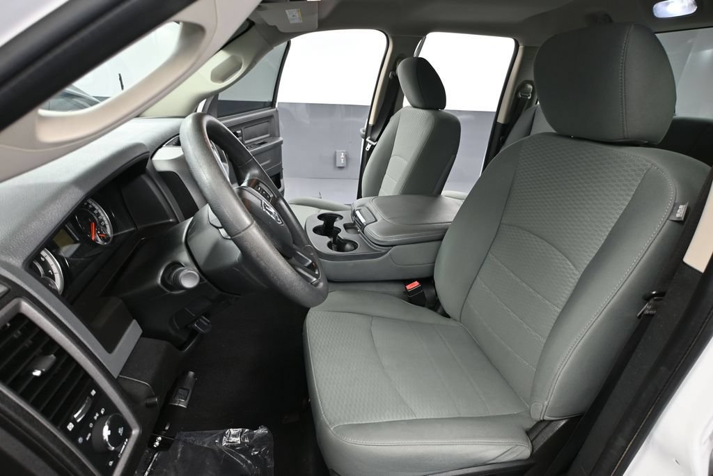 Used 2019 RAM 1500 Express w/ Express Value Package AWD/4WD image 18