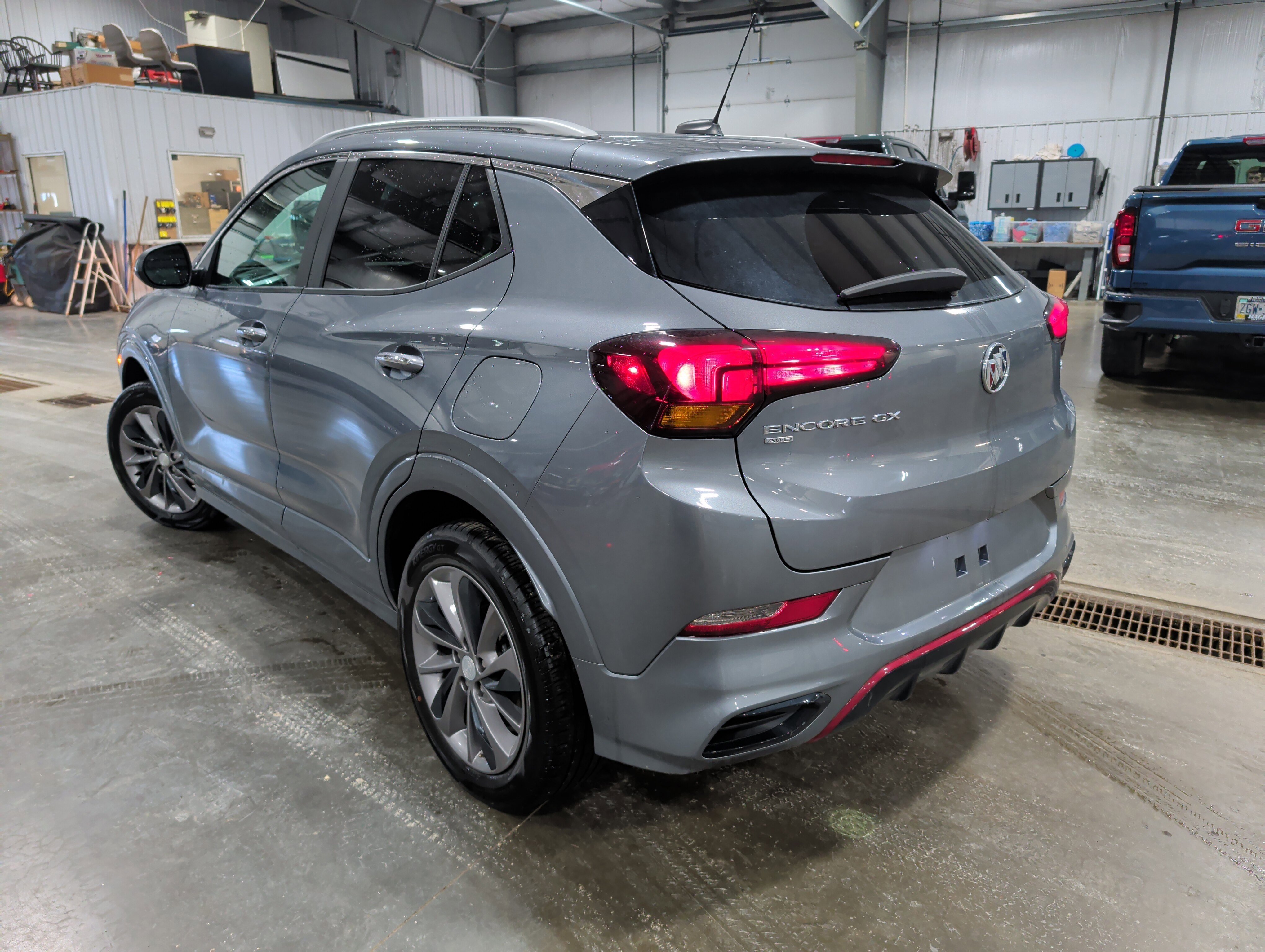 Used 2020 Buick Encore GX Select w/ Sport Touring Package image 4