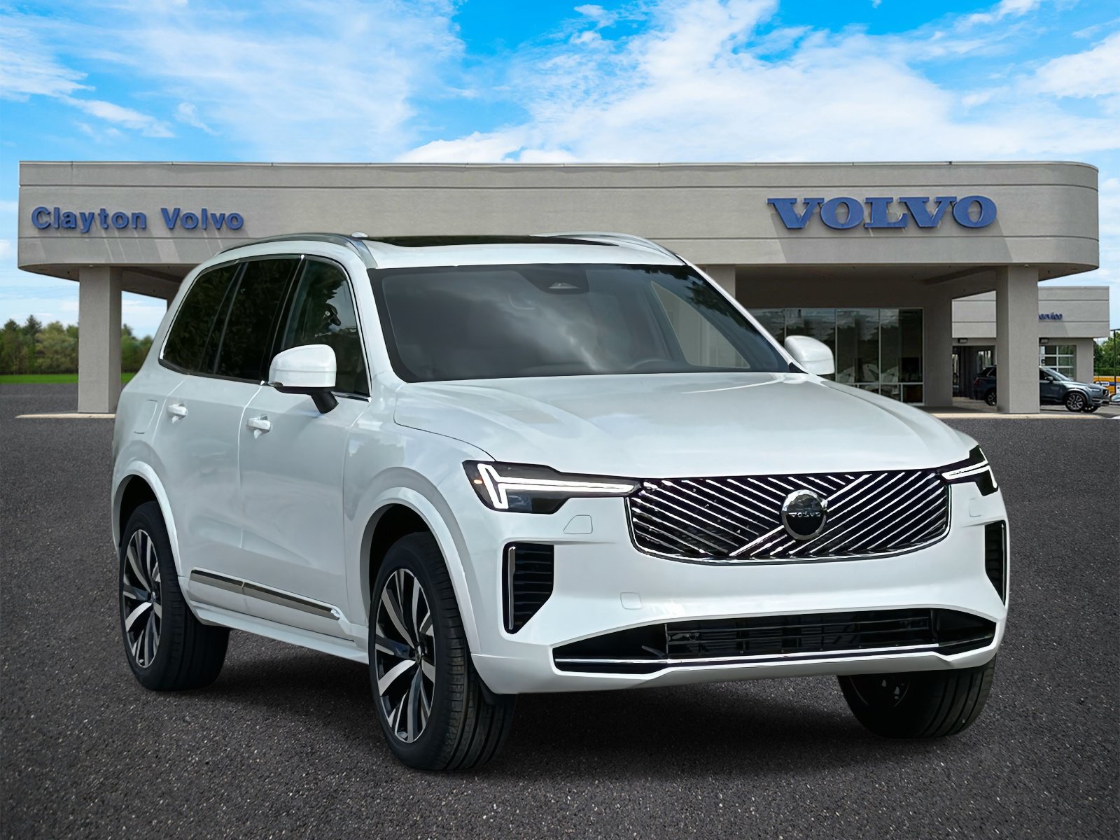 New 2026 Volvo XC90 B5 Core AWD/4WD image 1