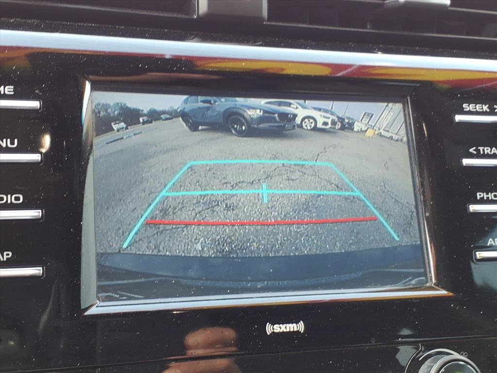 Used 2020 Toyota Camry SE image 27