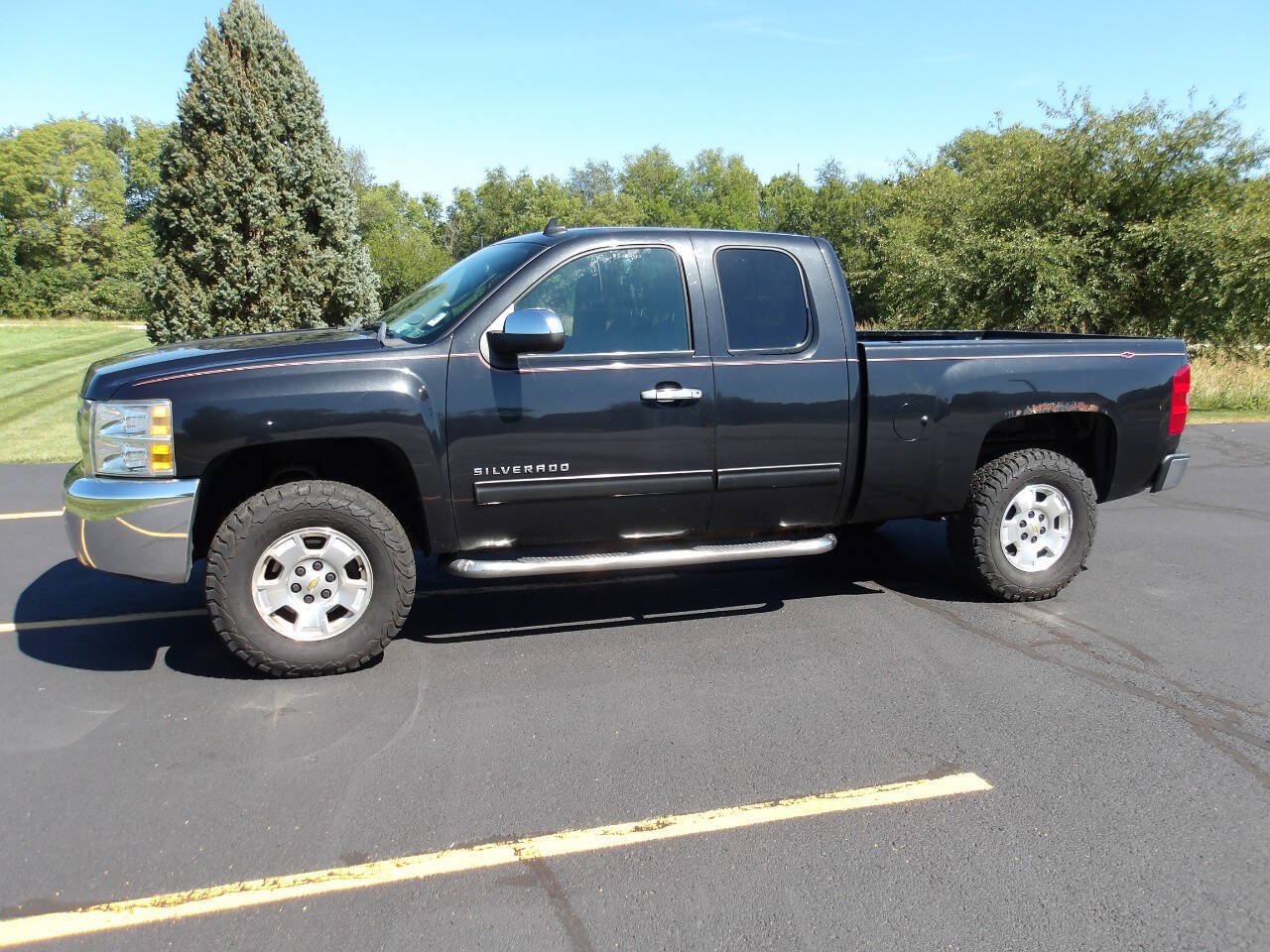Used 2012 Chevrolet Silverado 1500 LT w/ All-Star Edition AWD/4WD image 8