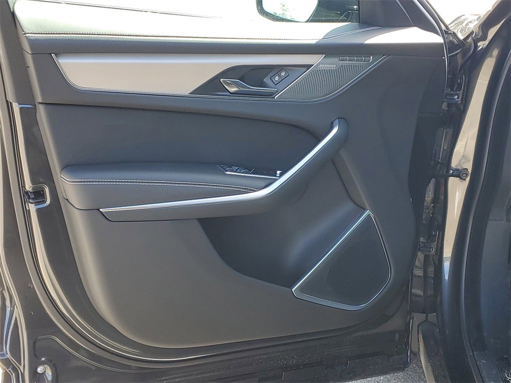 New 2025 Jaguar F-PACE R-Dynamic S image 8