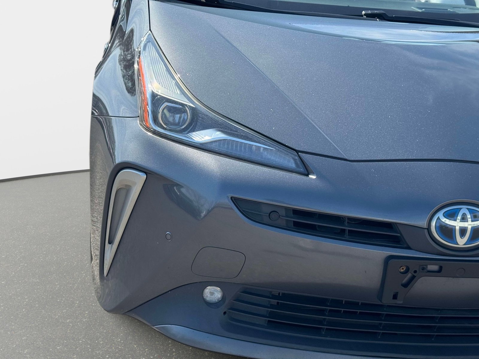 Used 2019 Toyota Prius XLE w/ Advanced Technology Package image 7
