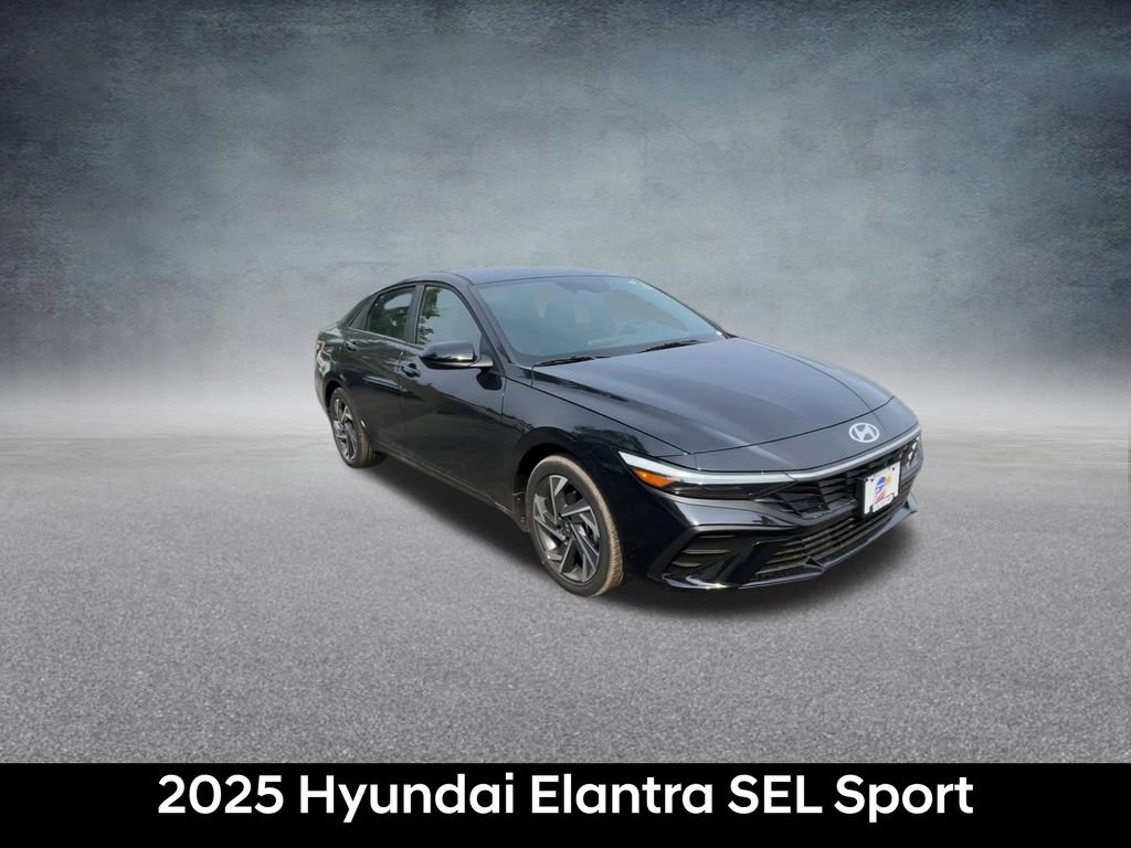 Used 2025 Hyundai Elantra Sport FWD video 3