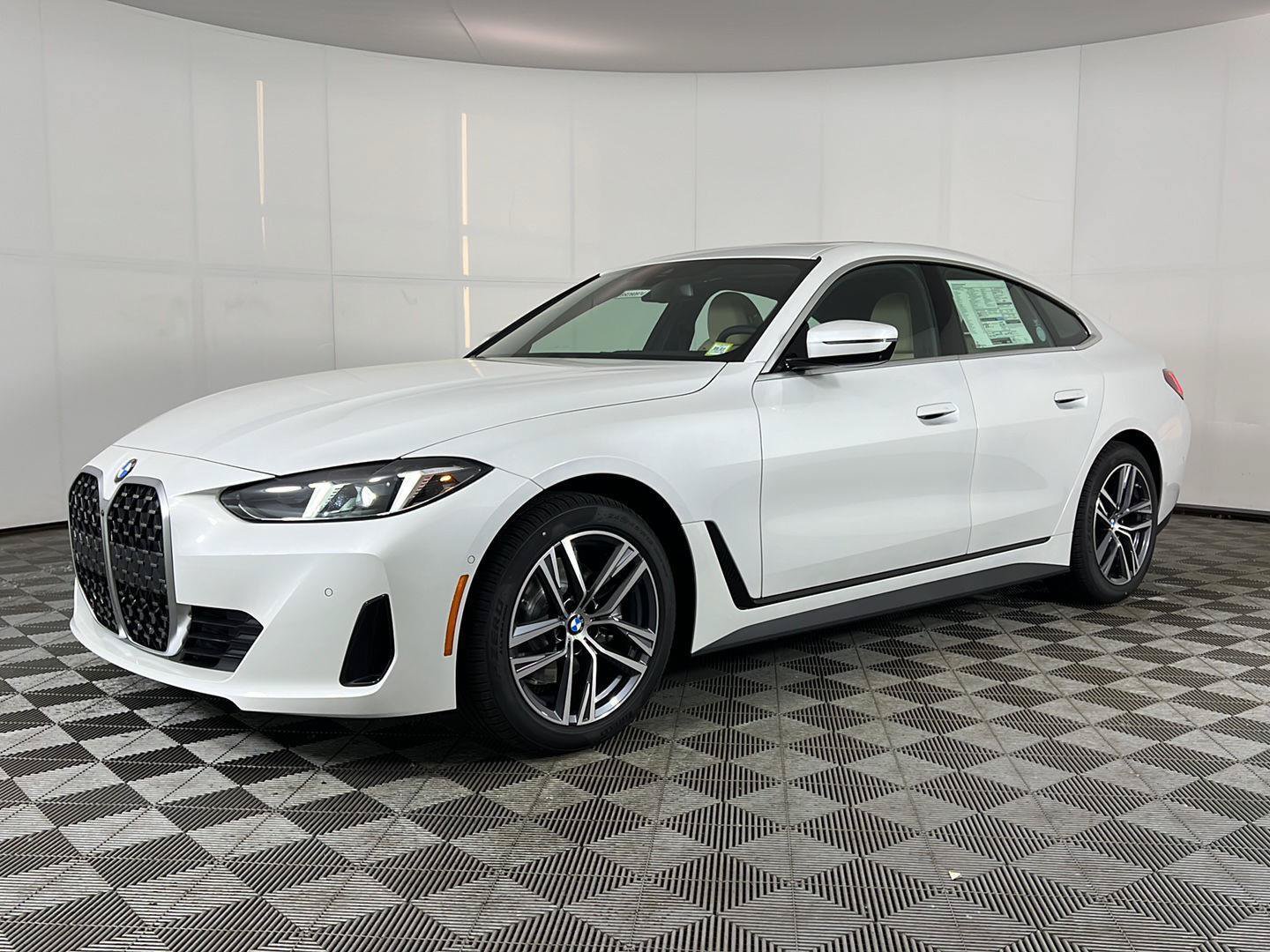 New 2026 BMW 430i xDrive w/ Premium Package AWD/4WD image 17
