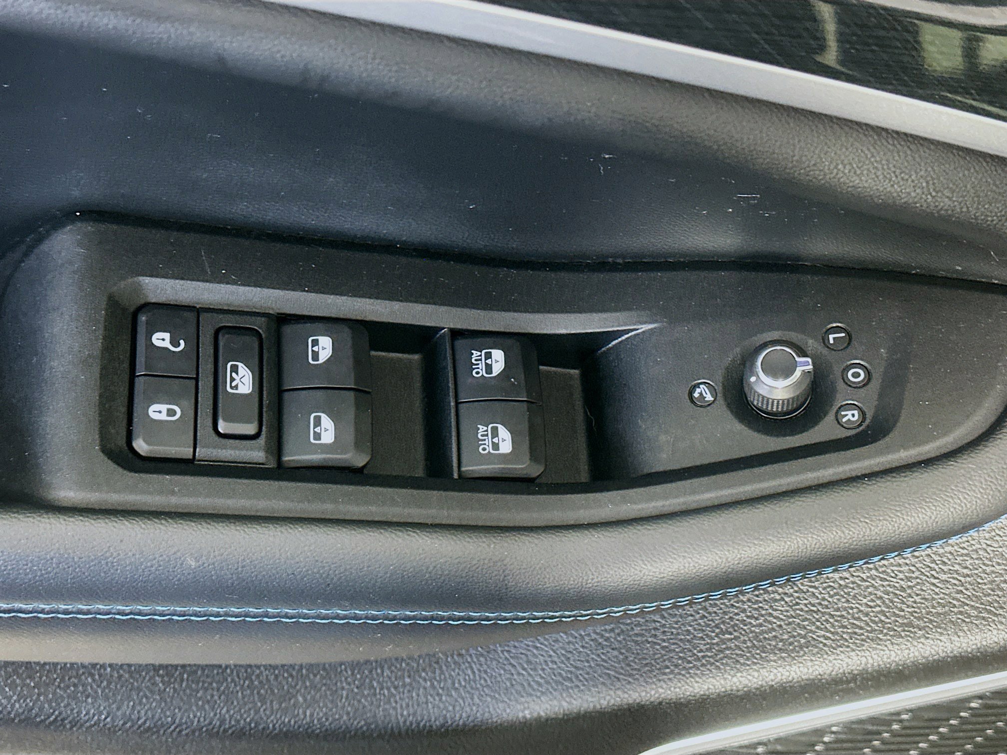 Used 2022 Jeep Grand Cherokee Trailhawk image 15