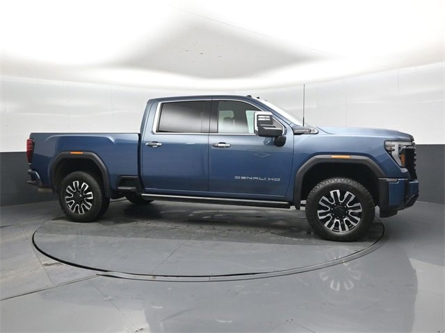 Used 2025 GMC Sierra 2500 Denali Ultimate image 2