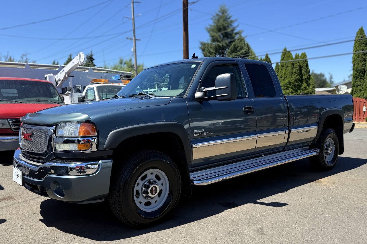Used 2007 GMC Sierra 3500 SLT RWD image 2