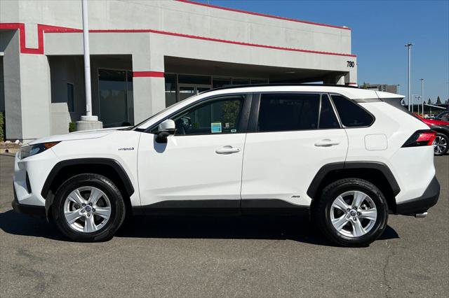 Certified 2020 Toyota RAV4 LE w/ All Weather Liner Package AWD/4WD image 9