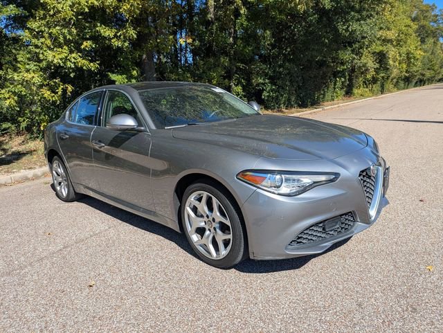 Used 2021 Alfa Romeo Giulia Ti AWD/4WD image 10