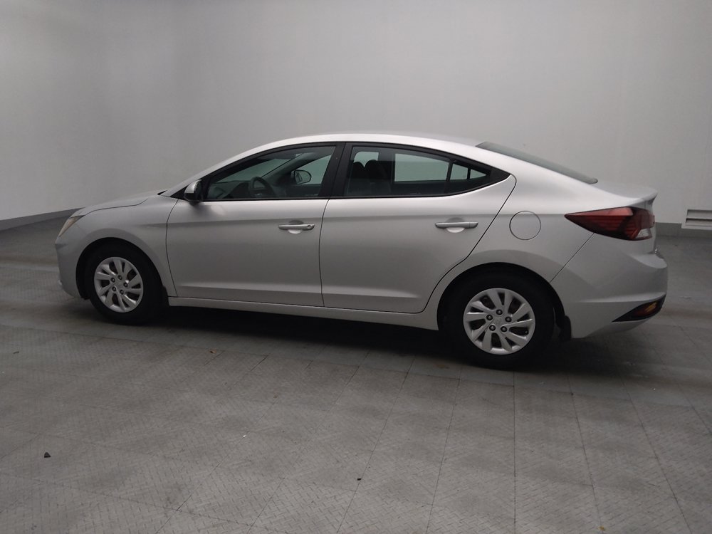 Used 2019 Hyundai Elantra SE FWD image 3