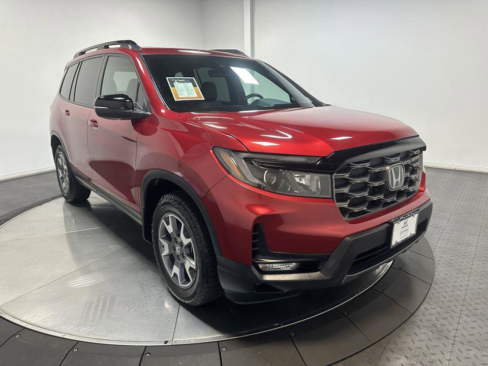 Certified 2022 Honda Passport TrailSport image 2