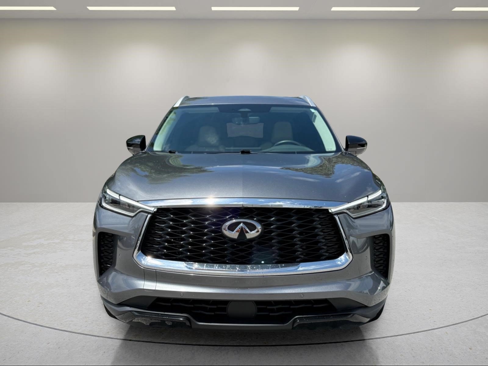Used 2023 INFINITI QX60 Luxe FWD image 2