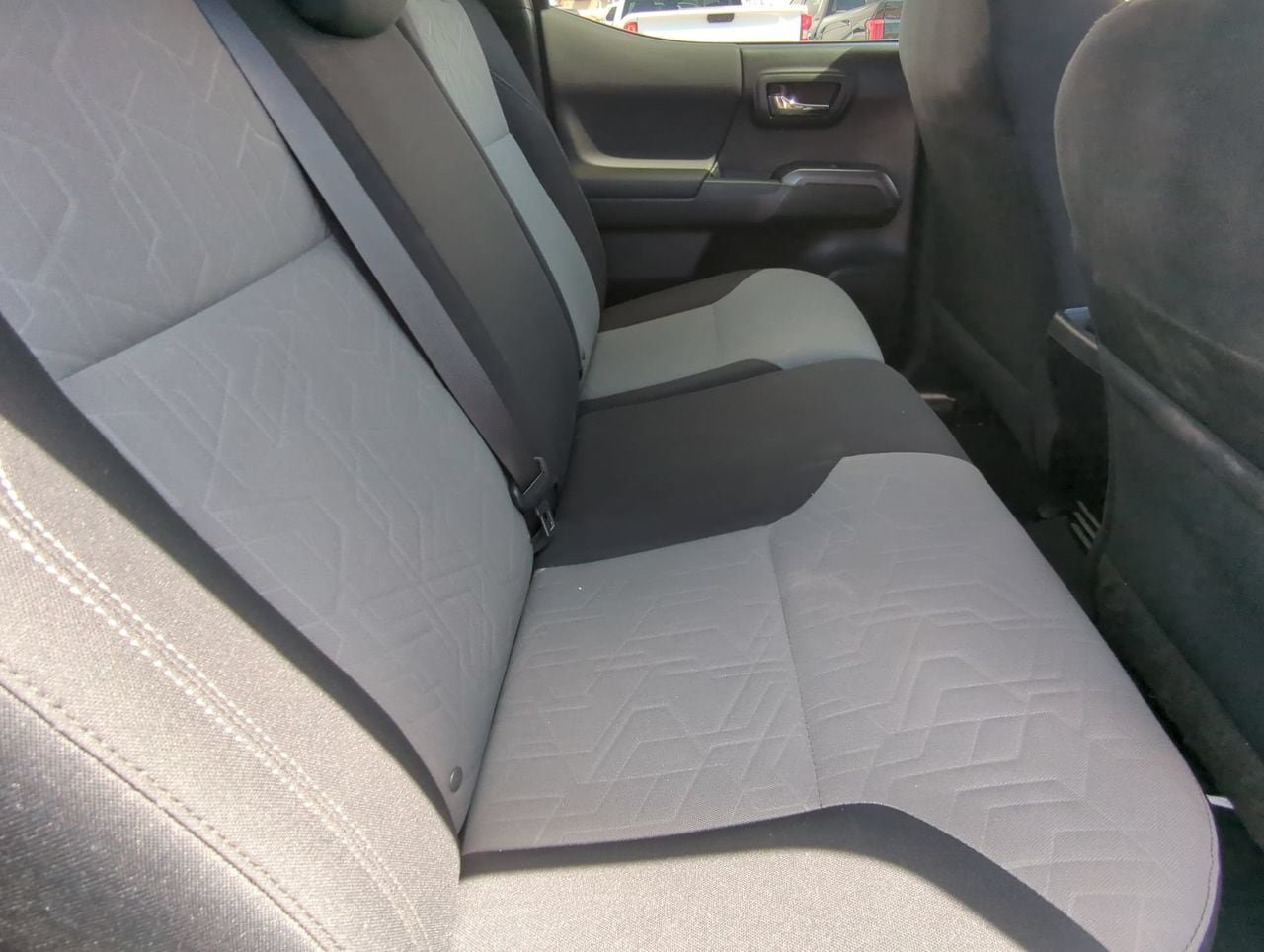 Used 2021 Toyota Tacoma TRD Off-Road w/ Technology Package RWD image 12