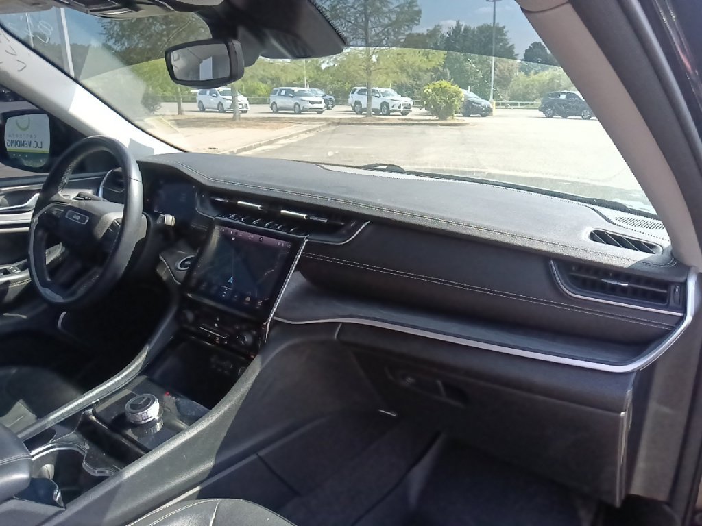 Used 2022 Jeep Grand Cherokee L Limited RWD image 36