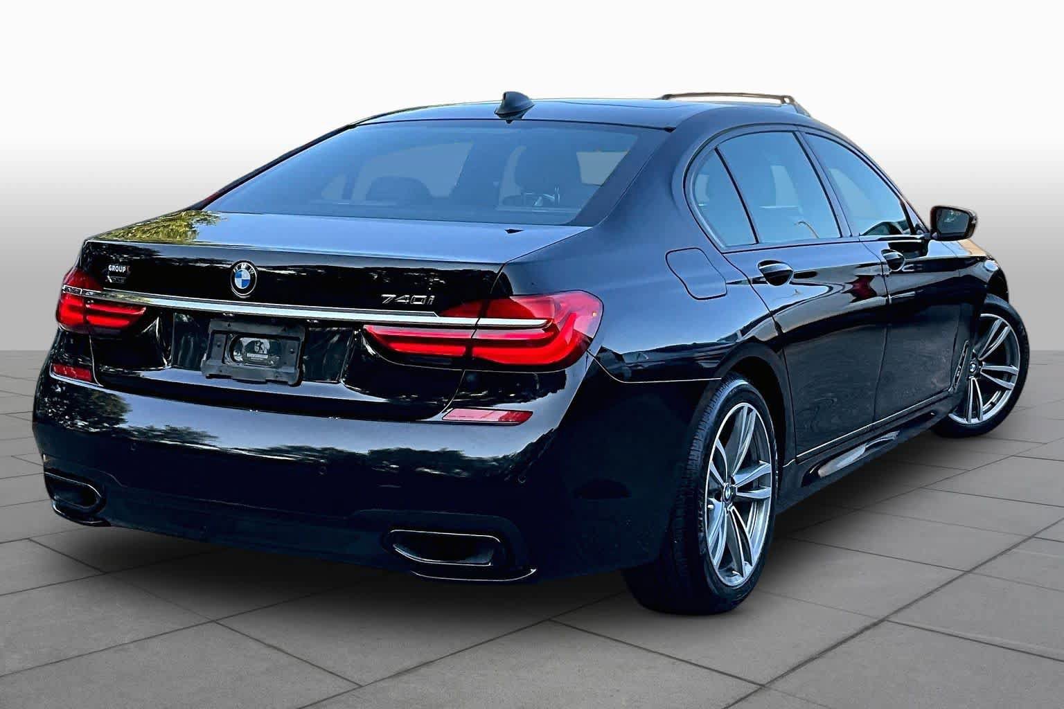 Used 2019 BMW 740i xDrive w/ M Sport Package AWD/4WD image 13