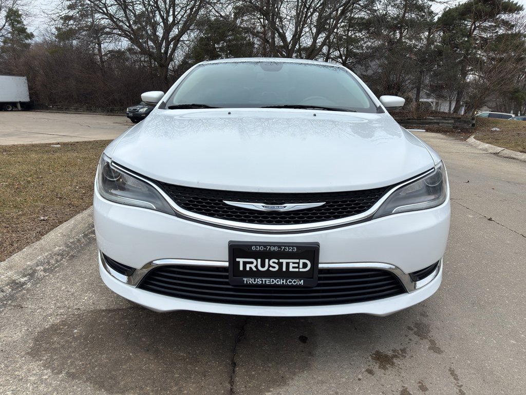 Used 2017 Chrysler 200 Limited Platinum FWD image 4