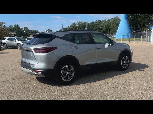 Certified 2024 Chevrolet Blazer LT w/ Convenience Package AWD/4WD image 31