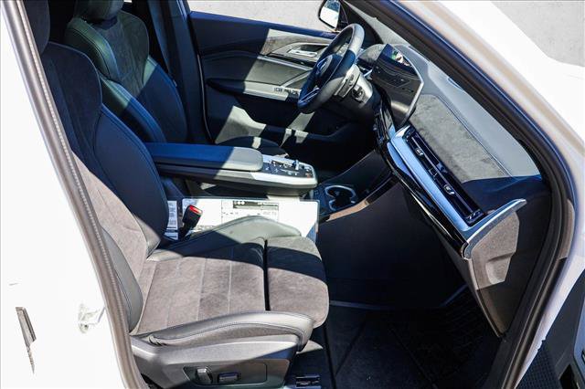 New 2026 BMW X2 xDrive28i AWD/4WD image 24