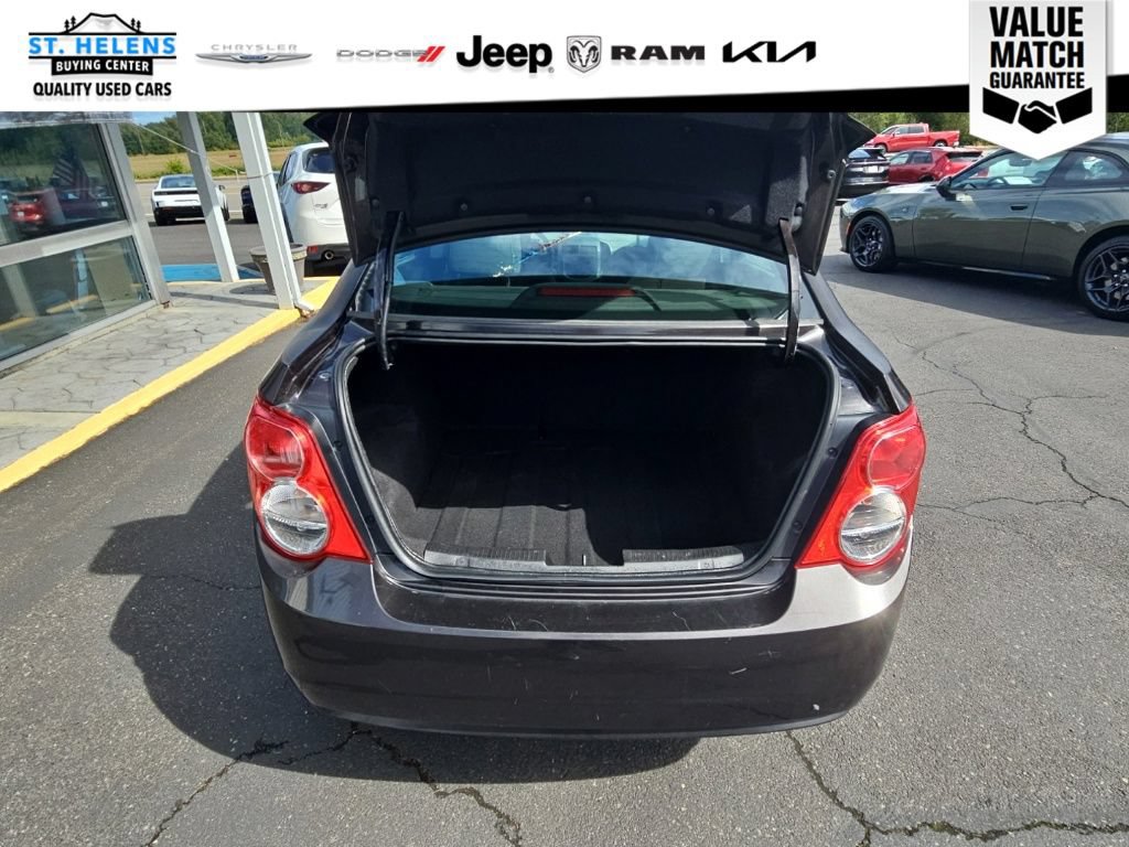 Used 2015 Chevrolet Sonic LT FWD image 34