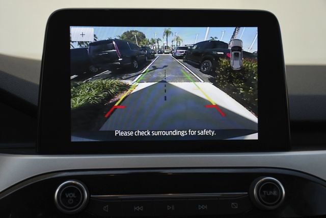 Used 2022 Ford Escape SE image 16