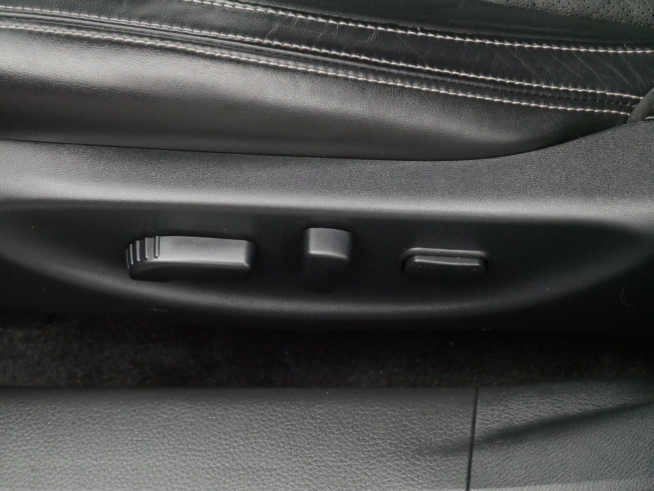Used 2018 Nissan Maxima Platinum FWD image 20