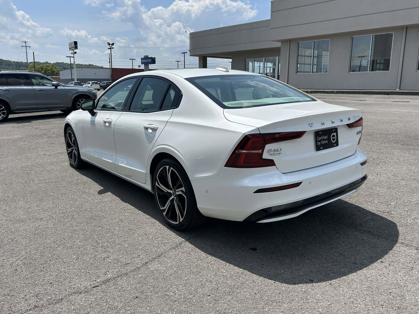 Certified 2024 Volvo S60 B5 Plus w/ Climate Package AWD/4WD image 5