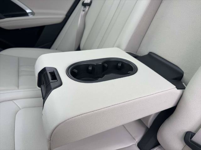 Used 2025 Audi Q5 Premium w/ Convenience Package AWD/4WD image 33