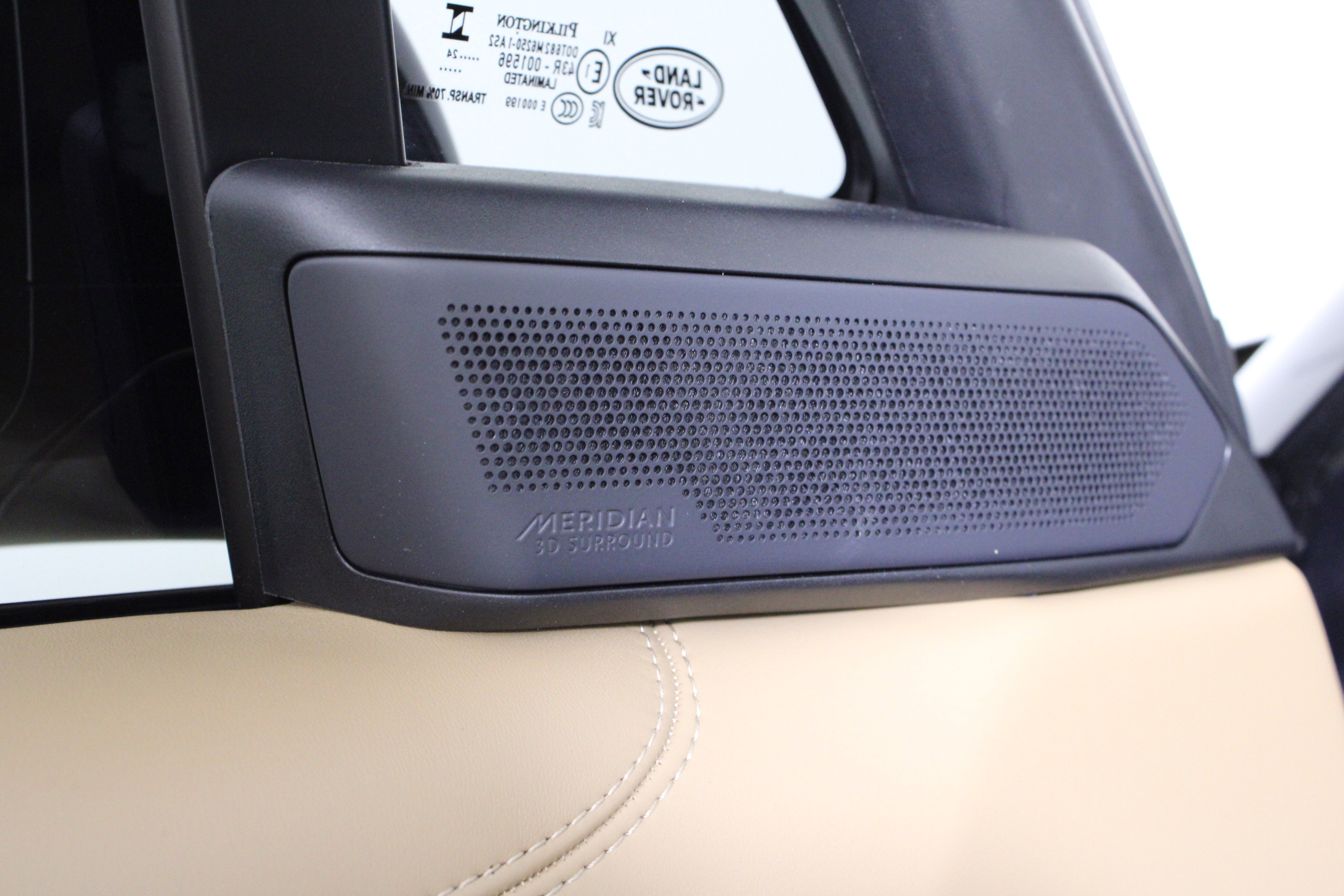 Used 2024 Land Rover Range Rover SE image 20