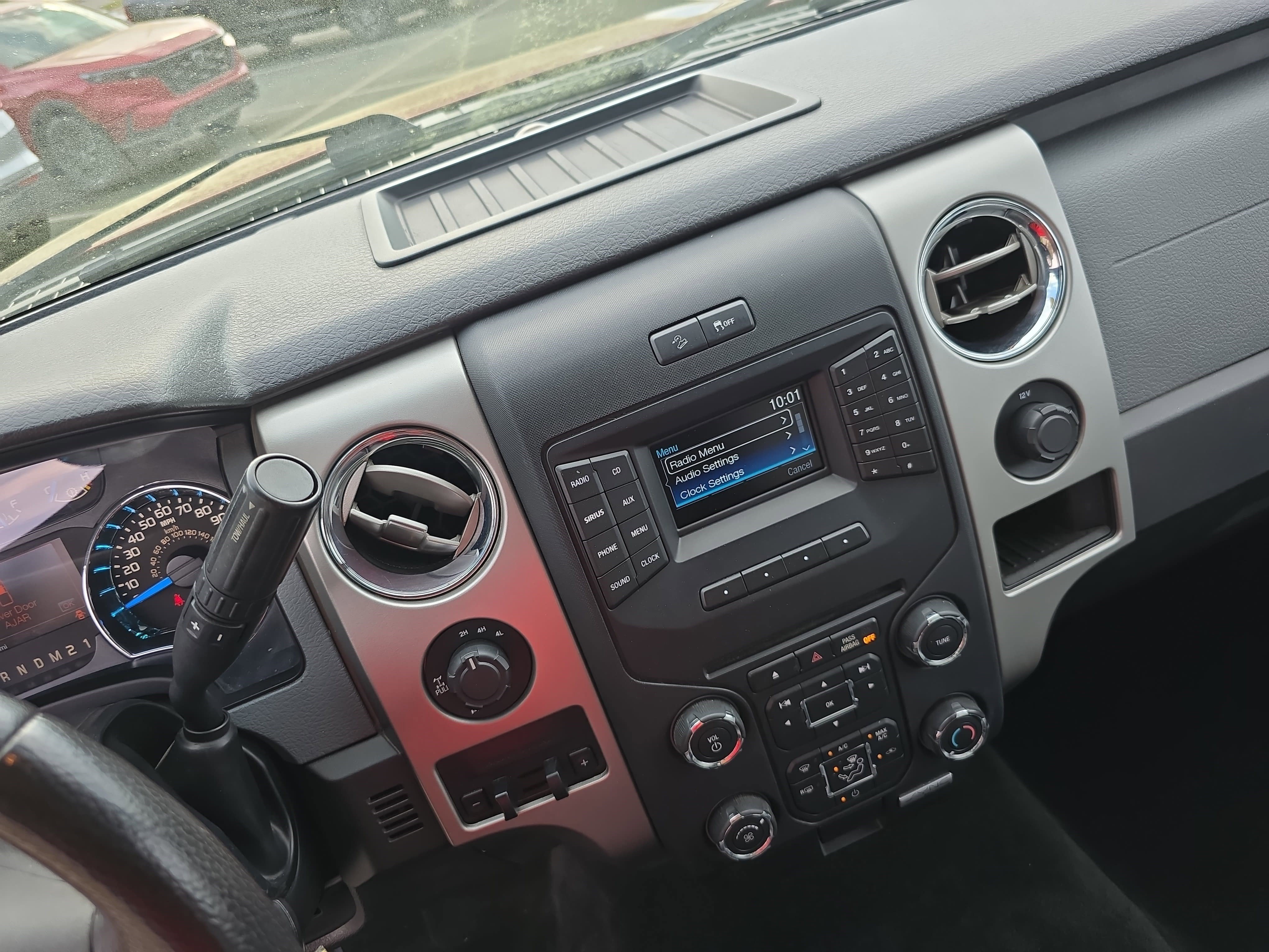 Used 2014 Ford F150 XLT w/ Equipment Group 302A Luxury image 24