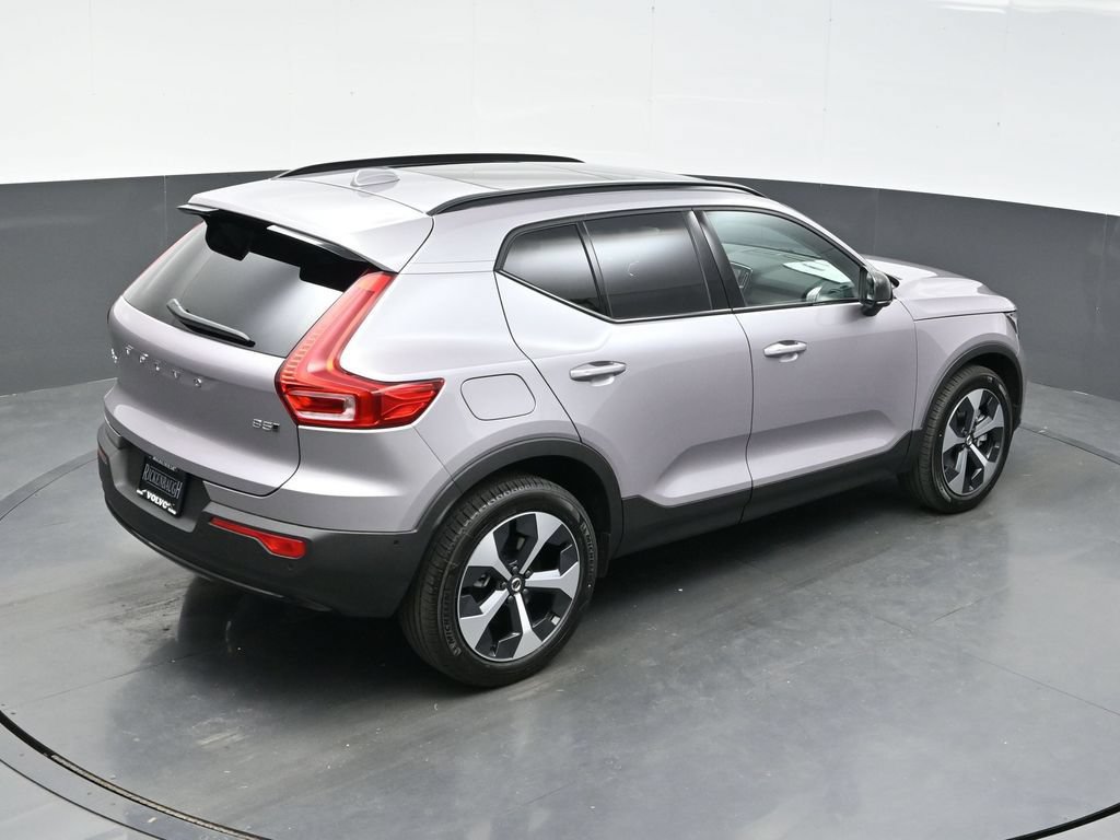New 2026 Volvo XC40 B5 Plus w/ Protection Package Premier AWD/4WD image 38