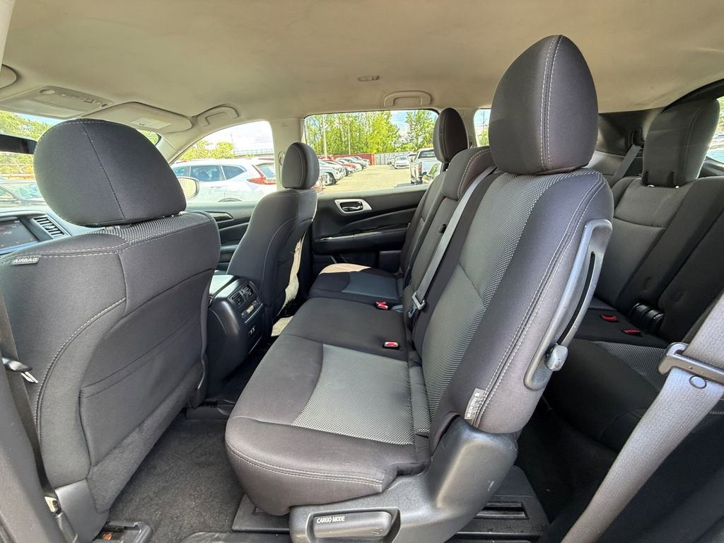 Used 2019 Nissan Pathfinder S image 23