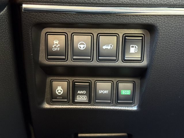 Used 2019 Nissan Rogue SV w/ Premium Package AWD/4WD image 34