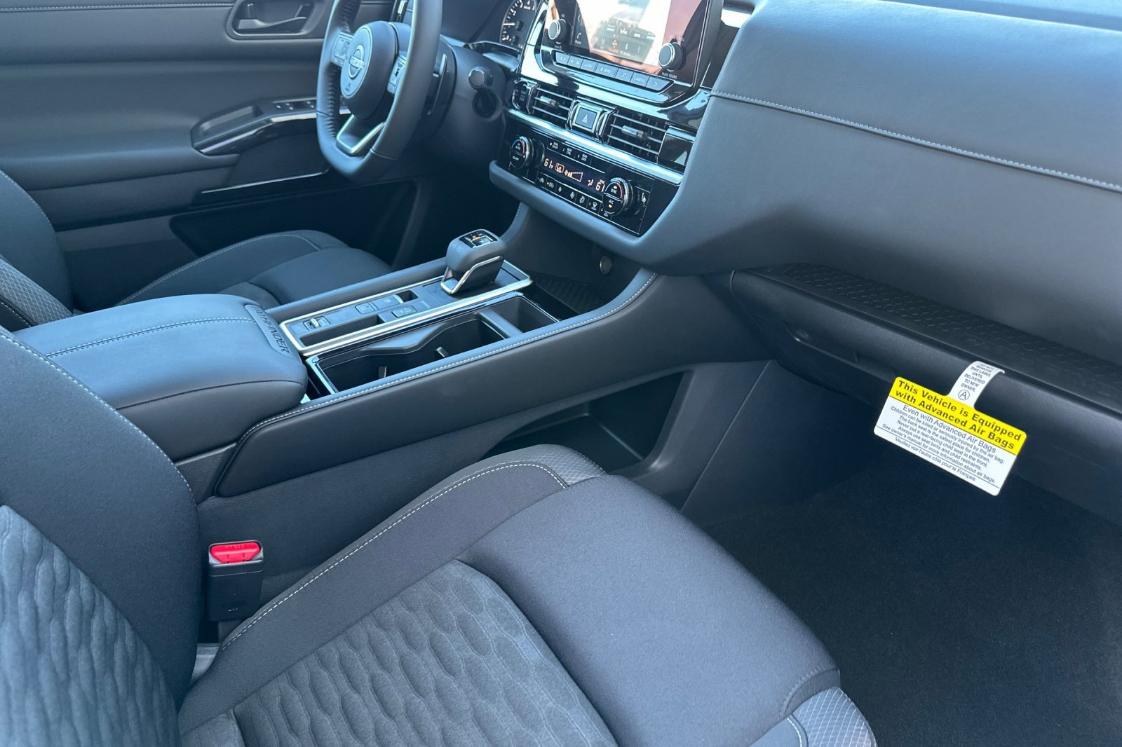 New 2025 Nissan Pathfinder SV image 14